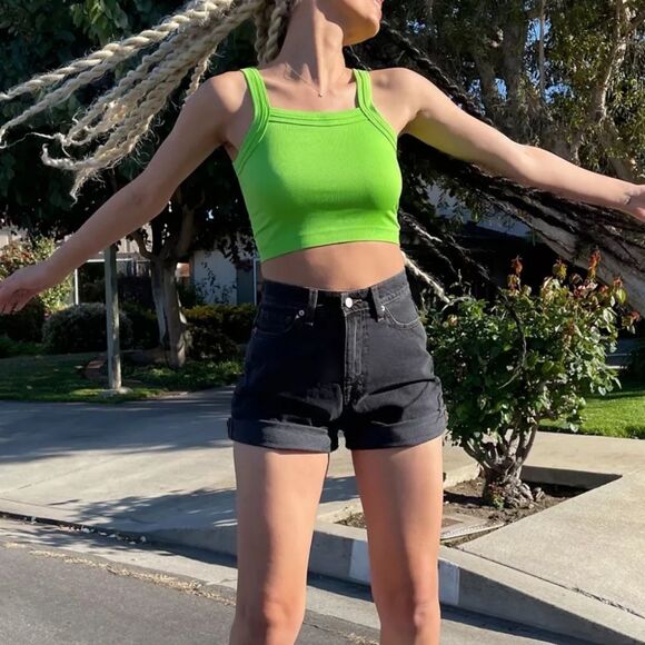 BDG Urban Outfitters Washed Black Mom High-Rise Denim Shorts 27 - Picture 12 of 13